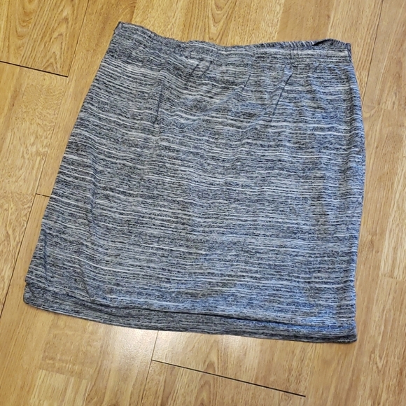 Fabletics Leona skirt gray space dye sz XS - Picture 3 of 3